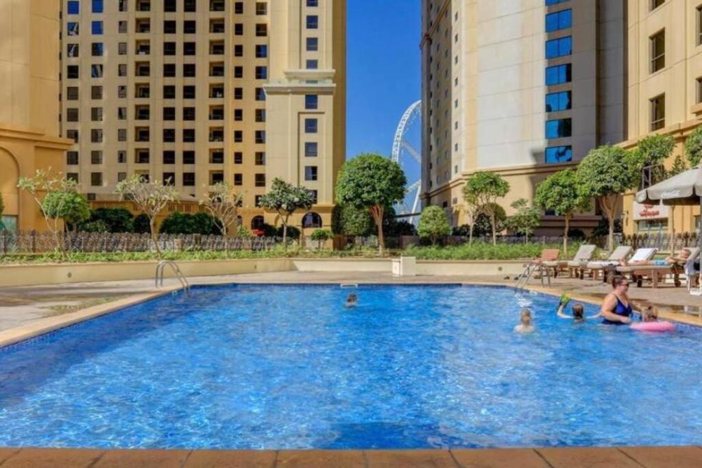 La Buena Vida Holiday Homes - Beach Front Very Spacious, Luxe And Modern 3 Bedroom With Full Kitchen In Jbr , 3 Min To The Jbr Beach Dubai Marina And Tram Station Kültér fotó